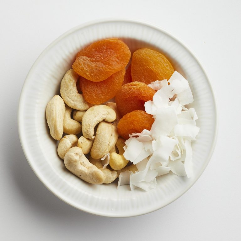 Tropical Fruit & Nuts Snack