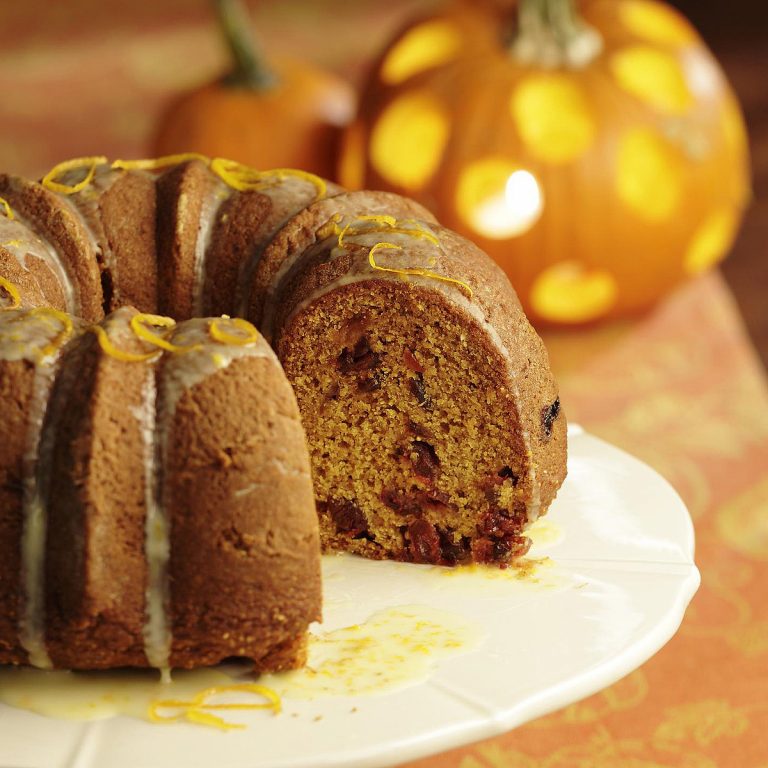 Pumpkin Cake with Dried Cranberries