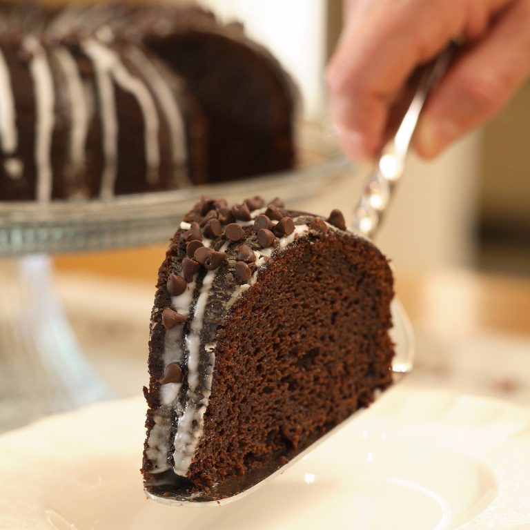 Glazed Chocolate-Pumpkin Bundt Cake