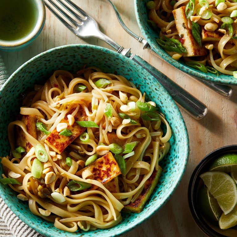 Vegan Pad Thai with Tofu